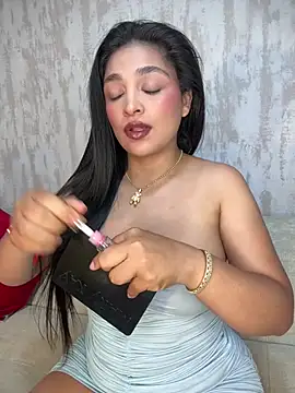 AdeleGray online show from June 20, 11:10 pm