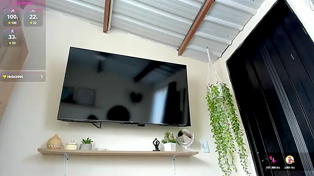 sofiaVelez01 online show from February 28, 6:40 pm