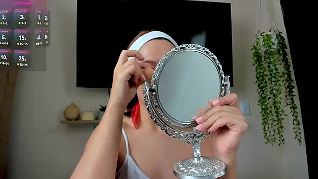 sofiaVelez01 online show from February 14, 6:19 pm