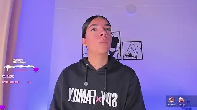 777AylinZ online show from December 15, 12:00 pm