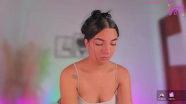 777AylinZ online show from March 21, 12:20 pm