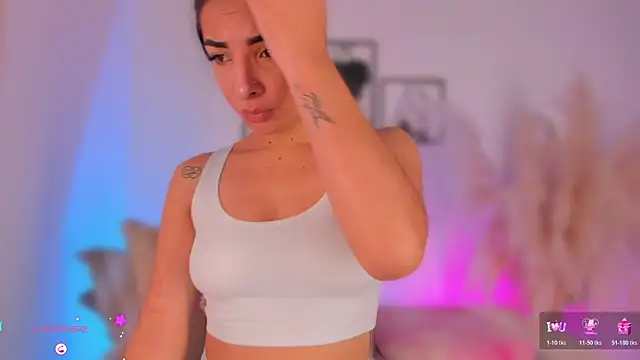 777AylinZ online show from April 17, 1:25 pm