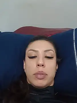 dudaferraz7 online show from June 24, 9:34 pm