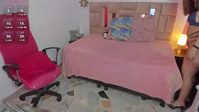 olivia willd online show from April 10, 7:54 pm