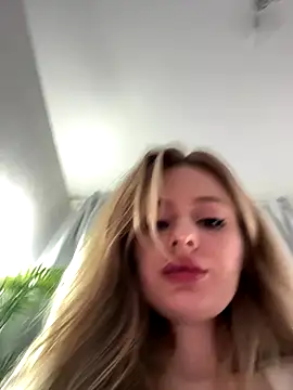 Snapshot of CaseyCumFace chatting on October 5, 7:48 pm CaseyCumFace online show from October 5, 7:48 pm