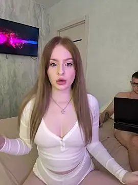 Snapshot of CaseyCumFace chatting on February 12, 5:05 pm CaseyCumFace online show from February 12, 5:05 pm