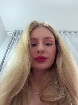 Snapshot of CaseyCumFace chatting on June 26, 8:36 pm CaseyCumFace online show from June 26, 8:36 pm
