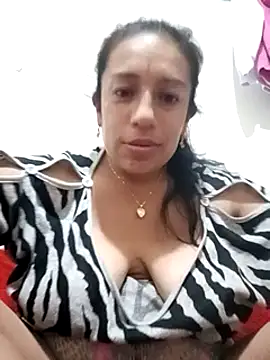 yaz guzman online show from January 7, 11:35 pm