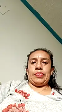 yaz guzman online show from December 13, 9:20 pm