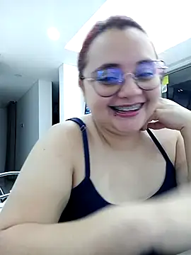 CURVY-HORNY online show from November 8, 11:19 pm