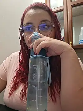 Snapshot of CURVY-HORNY chatting on July 9, 11:04 pm CURVY-HORNY online show from July 9, 11:04 pm