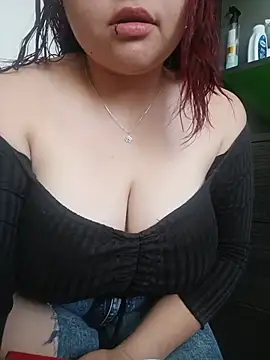 CURVY-HORNY online show from May 15, 9:24 pm