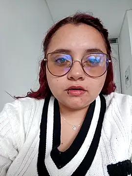 CURVY-HORNY online show from May 4, 9:06 pm