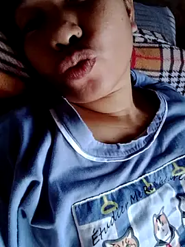 Snapshot of Pussy_delicious chatting on February 14, 5:40 am Pussy delicious online show from February 14, 5:40 am