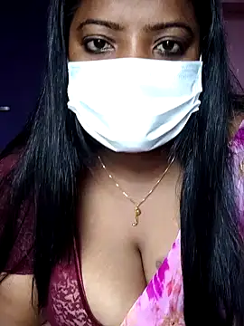 Snapshot of sheela28 chatting on December 12, 4:26 am sheela28 online show from December 12, 4:26 am