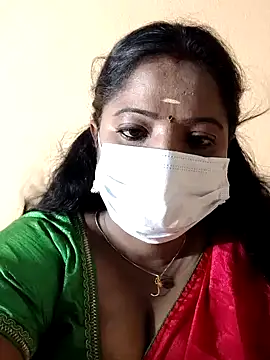 Snapshot of sheela28 chatting on December 10, 1:44 pm sheela28 online show from December 10, 1:44 pm