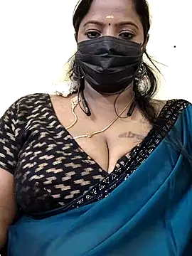 Snapshot of sheela28 chatting on December 6, 5:06 pm sheela28 online show from December 6, 5:06 pm