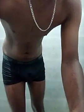 Snapshot of Zoy1 chatting on December 14, 1:06 pm Zoy1 online show from December 14, 1:06 pm