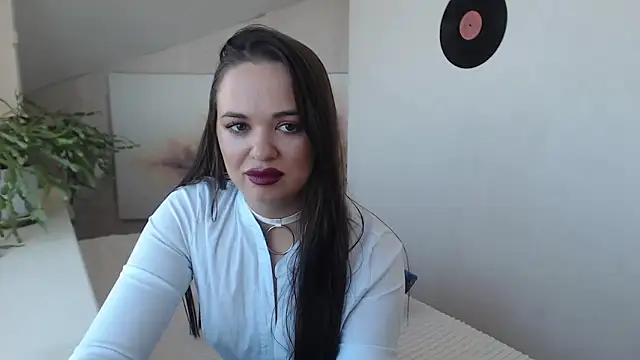 Luxuriouss s online show from October 24, 4:11 am