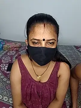 Snapshot of Cute-manisha chatting on June 8, 2:56 am Cute-manisha online show from June 8, 2:56 am