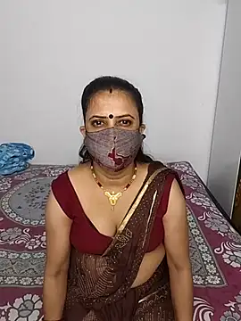 Snapshot of Cute-manisha chatting on June 28, 2:40 am Cute-manisha online show from June 28, 2:40 am