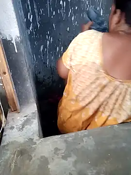 Snapshot of Hotty-rumi chatting on October 28, 5:50 am Hotty-rumi online show from October 28, 5:50 am