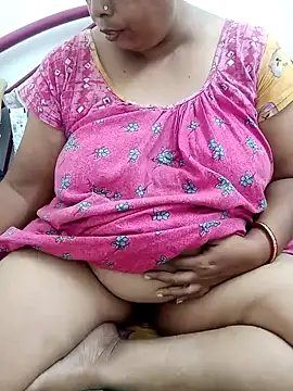 Snapshot of Hotty-rumi chatting on November 13, 12:36 am Hotty-rumi online show from November 13, 12:36 am