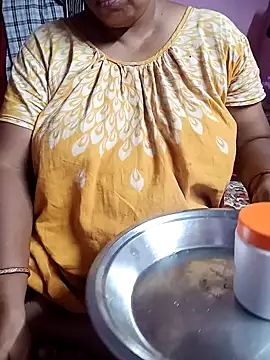 Snapshot of Hotty-rumi chatting on October 23, 5:00 pm Hotty-rumi online show from October 23, 5:00 pm