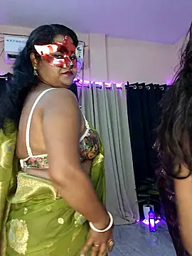 hottbabycam online show from July 29, 3:11 pm