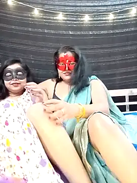 hottbabycam online show from May 12, 3:29 pm