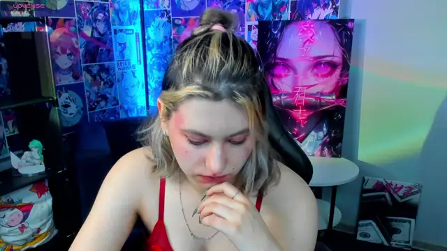 Snapshot of Bonni_Meiz chatting on February 23, 3:35 am Bonni Meiz online show from February 23, 3:35 am