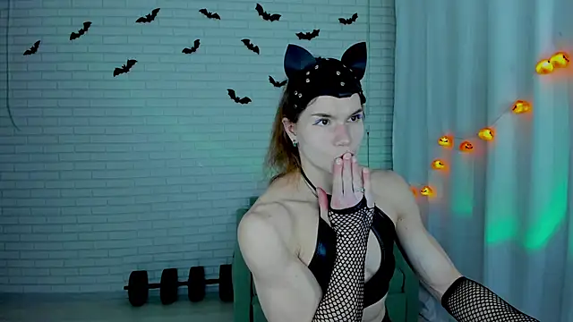 Snapshot of Lisa_Ray chatting on November 1, 11:31 pm Lisa Ray online show from November 1, 11:31 pm