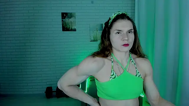 Lisa Ray online show from December 4, 9:47 pm