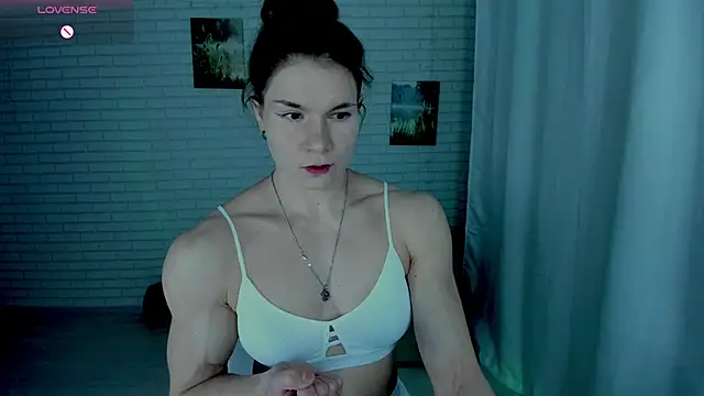 Lisa Ray online show from February 26, 1:05 am