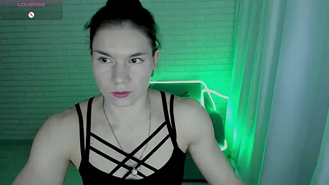 Lisa Ray online show from February 24, 4:27 am