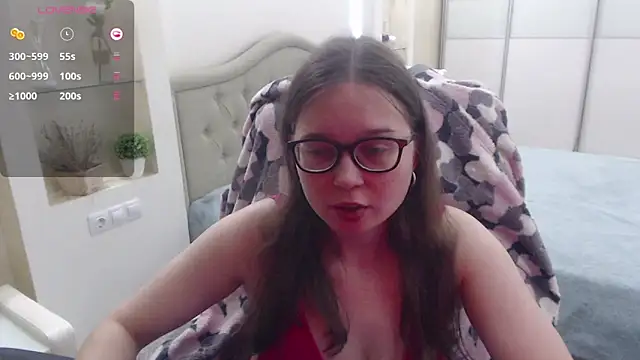 Snapshot of Cutie_Emily chatting on September 28, 3:08 pm Cutie Emily online show from September 28, 3:08 pm