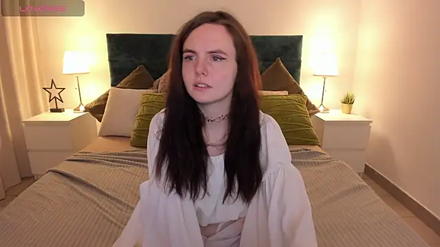 Snapshot of AmA_lia_ chatting on February 7, 8:22 am AmA lia online show from February 7, 8:22 am