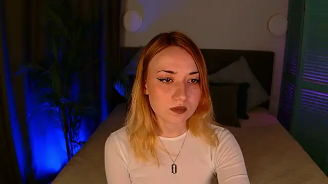 Snapshot of Maddy_Garcia chatting on September 27, 10:16 pm Maddy Garcia online show from September 27, 10:16 pm