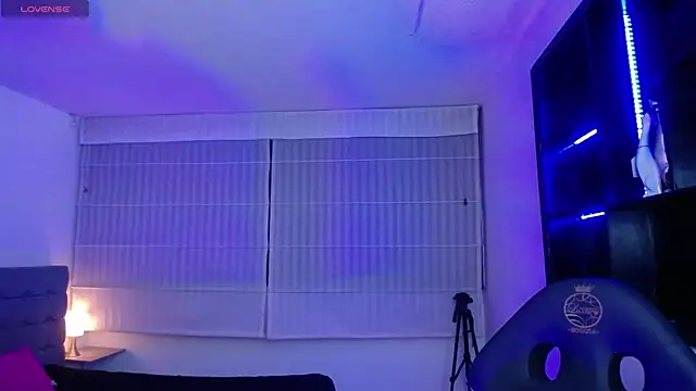 Lili Gomez  online show from January 12, 12:56 pm