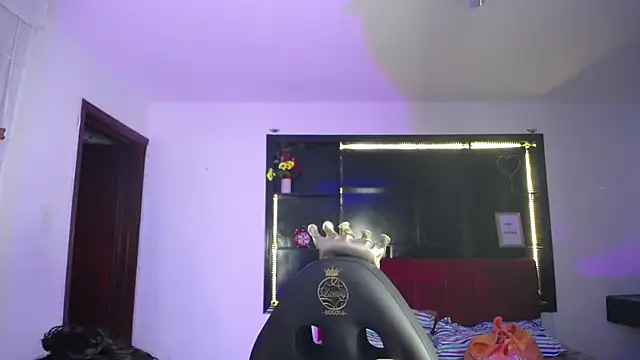 Lili Gomez  online show from January 14, 11:14 am