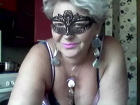 Snapshot of Lisa_Suzie chatting on September 11, 8:58 am Lisa Suzie online show from September 11, 8:58 am
