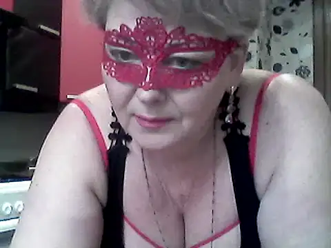 Snapshot of Lisa_Suzie chatting on March 1, 9:29 am Lisa Suzie online show from March 1, 9:29 am