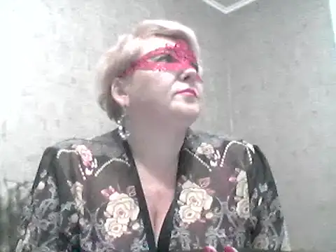 Snapshot of Lisa_Suzie chatting on January 5, 7:28 pm Lisa Suzie online show from January 5, 7:28 pm