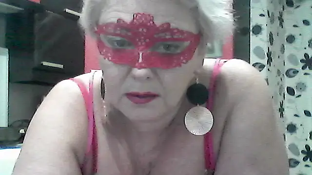 Snapshot of Lisa_Suzie chatting on October 15, 1:52 pm Lisa Suzie online show from October 15, 1:52 pm