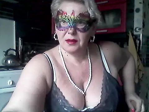 Lisa Suzie online show from April 30, 4:52 am