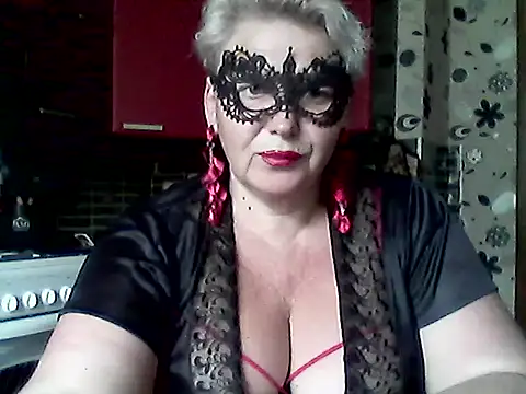 Lisa Suzie online show from May 15, 8:56 am