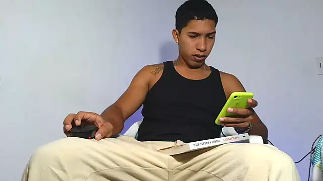 maximo vega newv online show from December 22, 8:53 pm