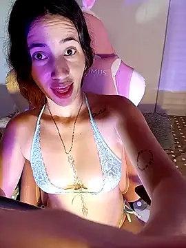 Snapshot of Nicol_Lourdes chatting on January 8, 5:37 pm Nicol Lourdes online show from January 8, 5:37 pm