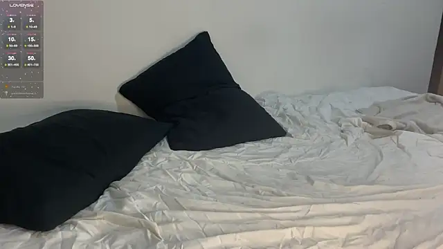 Snapshot of mapleg chatting on March 4, 11:22 pm mapleg online show from March 4, 11:22 pm