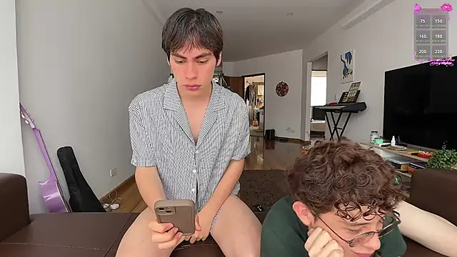 Snapshot of mapleg chatting on January 7, 6:57 pm mapleg online show from January 7, 6:57 pm